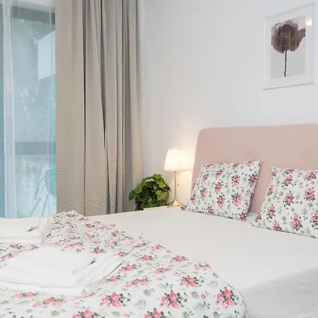 Апартаменты Promenada Puzi Place