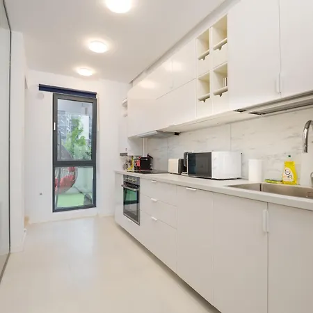 Promenada Puzi Place Apartment