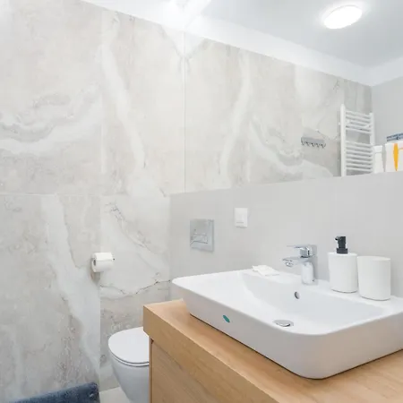 Promenada Puzi Place * 布加勒斯特