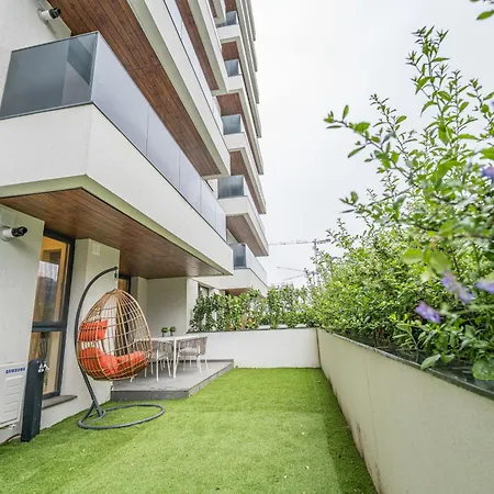 公寓 Promenada Puzi Place 布加勒斯特