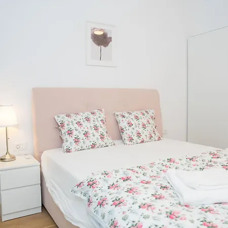 Promenada Puzi Place *